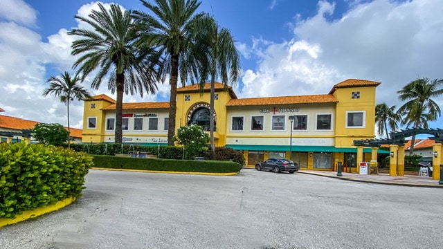 3565-3599 NE 207th St, Aventura, FL for lease Primary Photo- Image 1 of 5