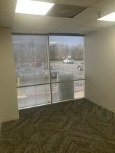 4001 Airport Fwy, Bedford, TX for lease Interior Photo- Image 2 of 5