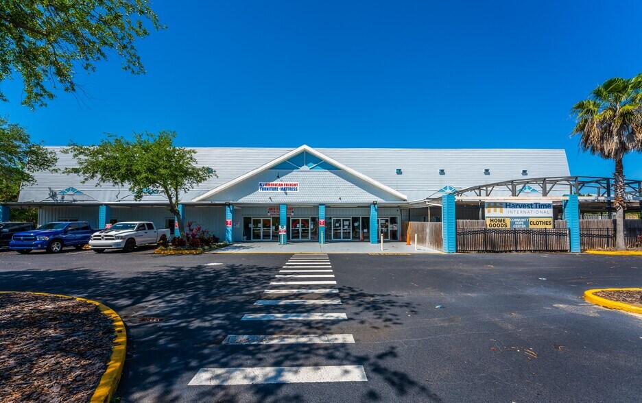 3350 S Ridgewood Ave, Port Orange, FL à louer - Photo du bâtiment - Image 3 de 15