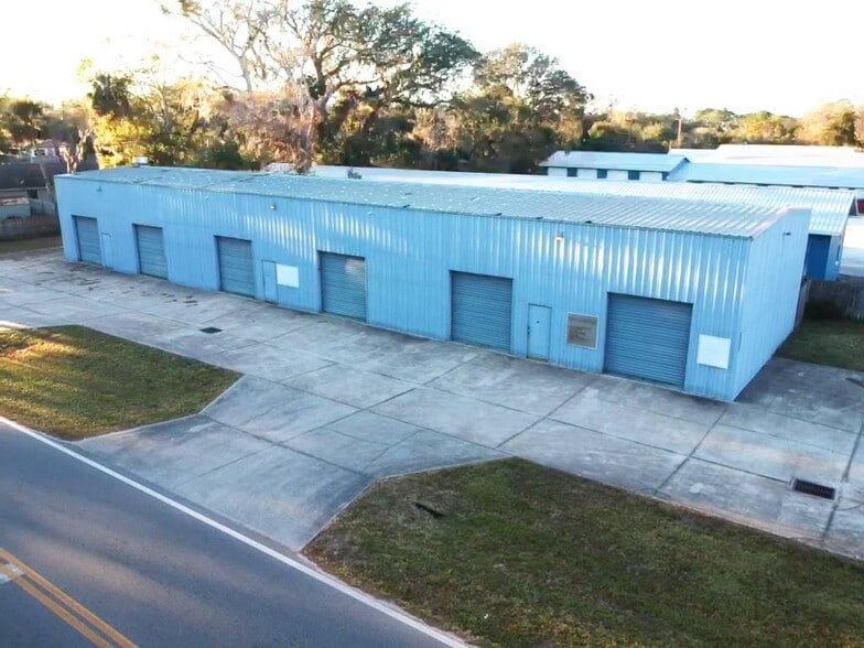 2532 Hibiscus Dr, Edgewater, FL for sale - Building Photo - Image 2 of 2