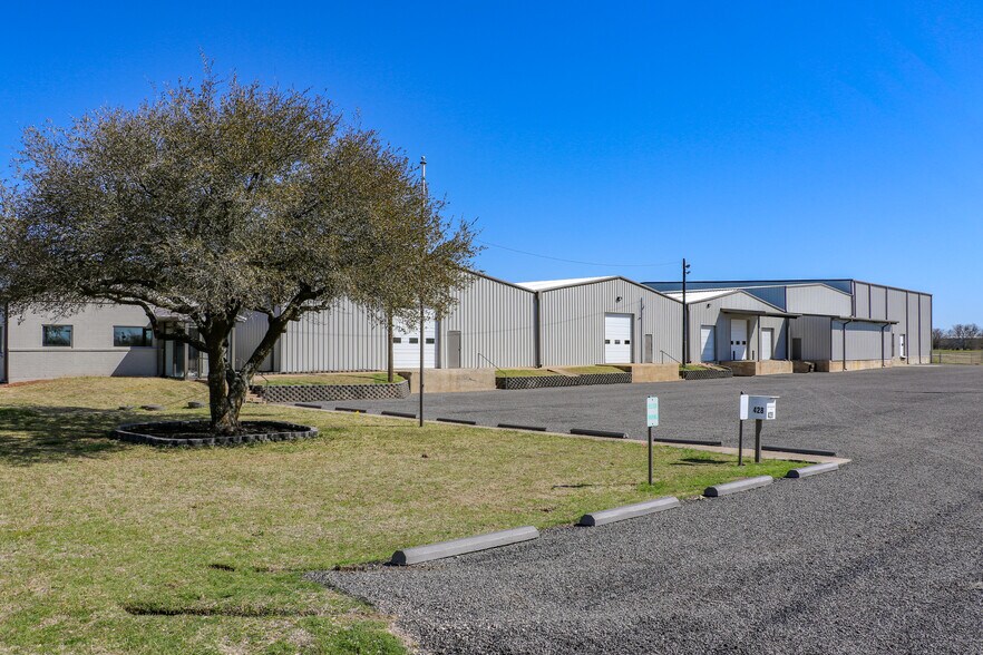 428 Gibbons Rd, Sherman, TX à louer - Photo du bâtiment - Image 2 de 14