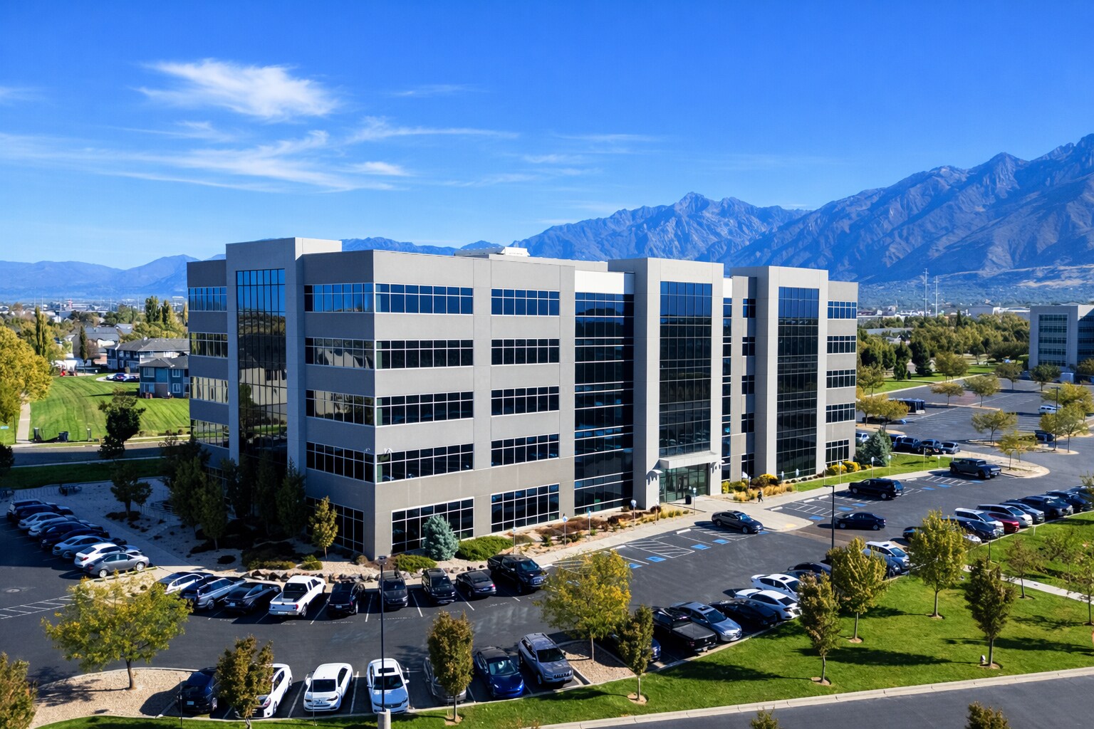 380 Data Dr, Draper, UT for lease Primary Photo- Image 1 of 9