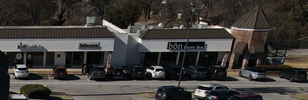 8110-8202 S Harvard Ave, Tulsa, OK à louer - Photo du bâtiment - Image 2 de 5