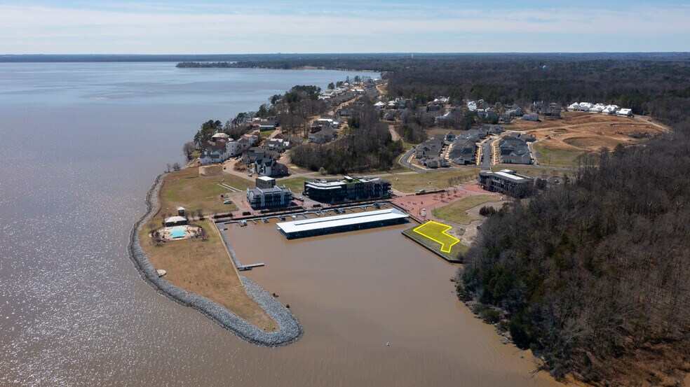 WATER St, Madison, MS à vendre - Photo du bâtiment - Image 2 de 10
