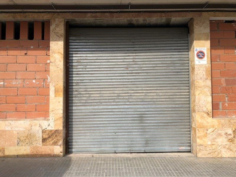 Immeuble residentiel dans Castellbell i el Vilar, Barcelona à vendre Photo principale- Image 1 de 4