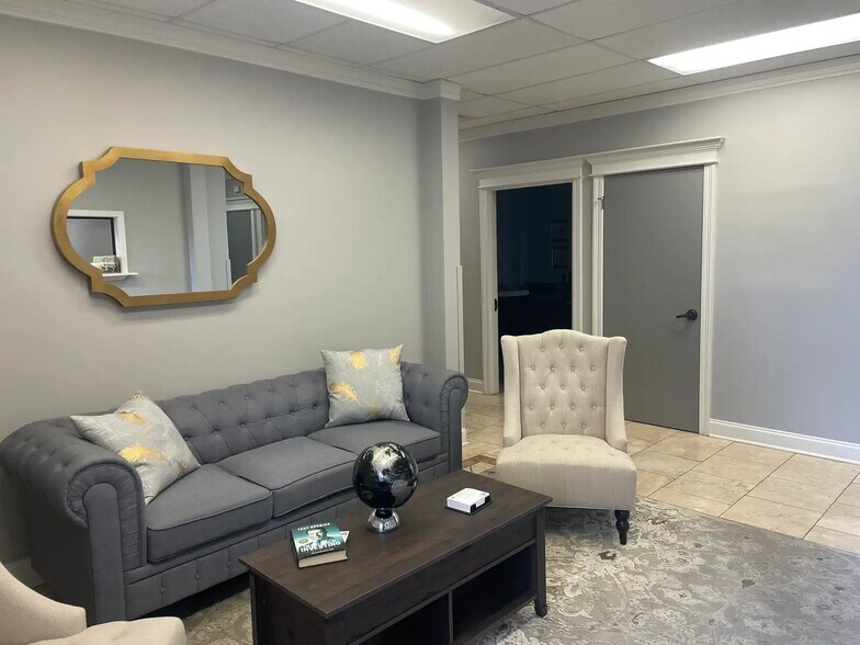 140 Rue Beauregard, Lafayette, LA à vendre - Photo du bâtiment - Image 2 de 6