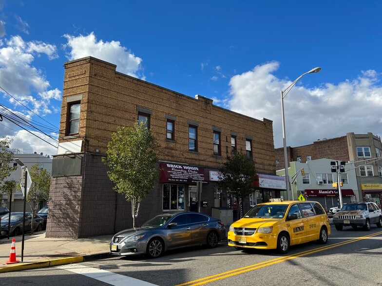 600 Summit Ave, Union City, NJ à louer - Photo du bâtiment - Image 1 de 10