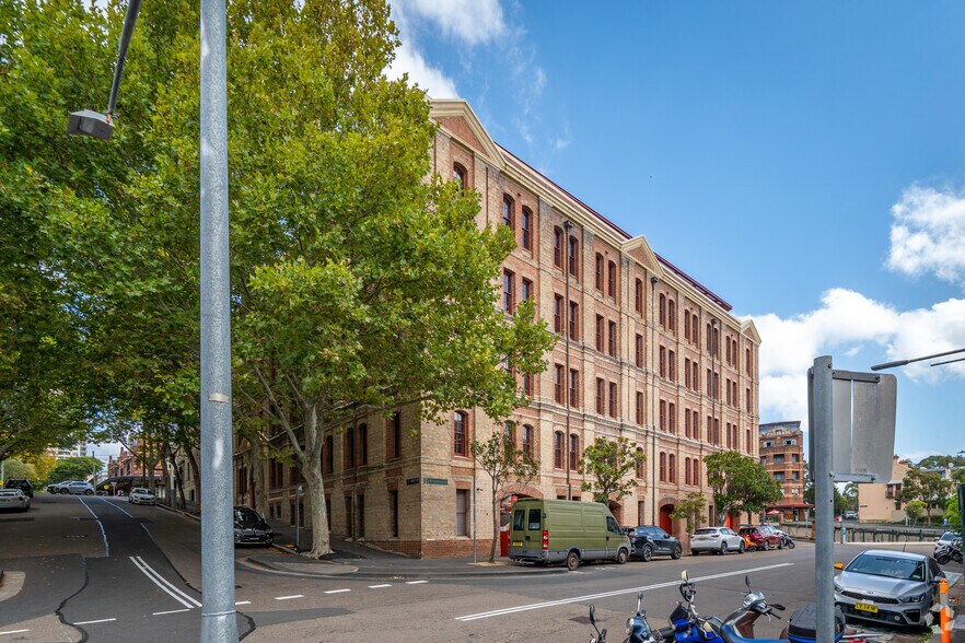 1-17 Kent St, MILLERS POINT à louer - Photo du bâtiment - Image 2 de 3
