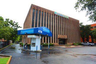 Plus de détails pour 9545 Katy Fwy, Houston, TX - Bureau, Commerce de détail à louer