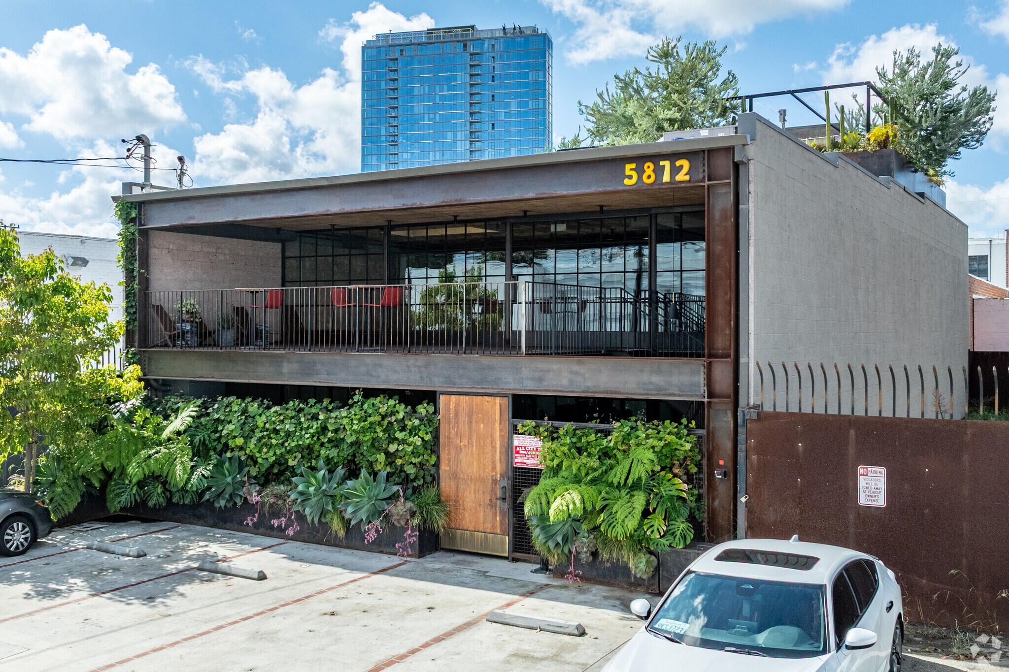 5872 Smiley Dr, Culver City, CA à vendre Photo principale- Image 1 de 27