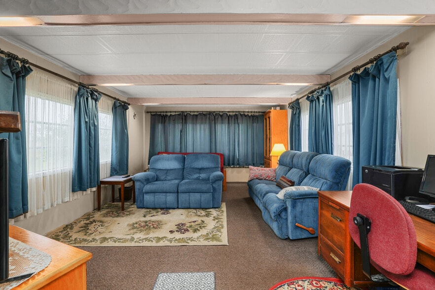 2701 Highway 5 NW, Mohall, ND à vendre - Photo du bâtiment - Image 2 de 55