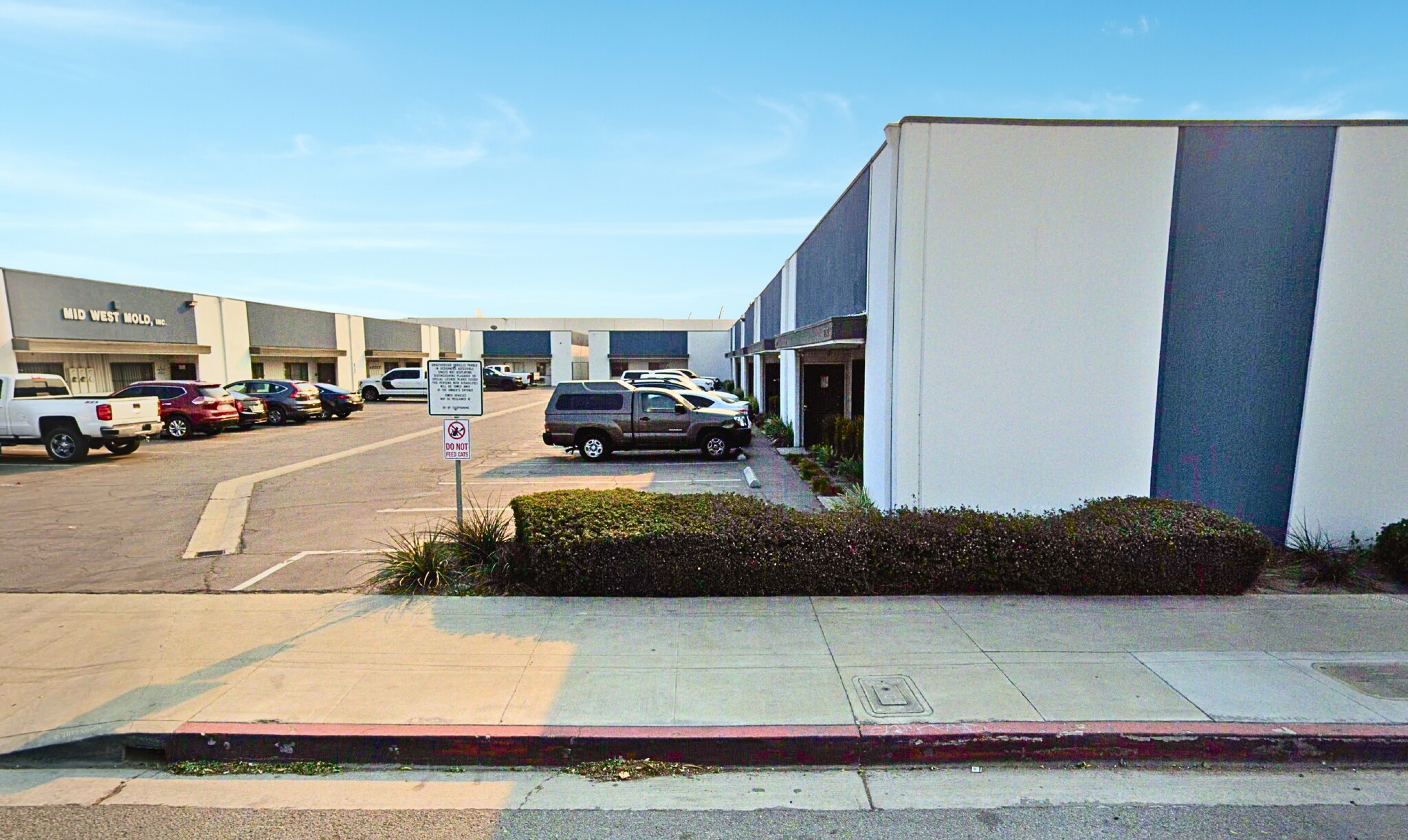 9722-9742 Washburn Rd, Downey, CA à louer Photo du bâtiment- Image 1 de 2