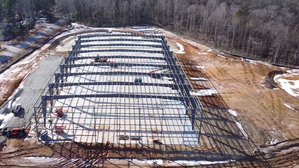 1 Rocky Mount Industrial Village, Rocky Mount, NC à louer - Photo du bâtiment - Image 3 de 4