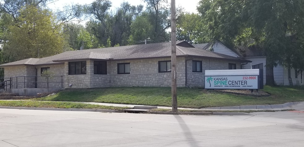 1232 NW Harrison St, Topeka, KS for sale - Building Photo - Image 1 of 1