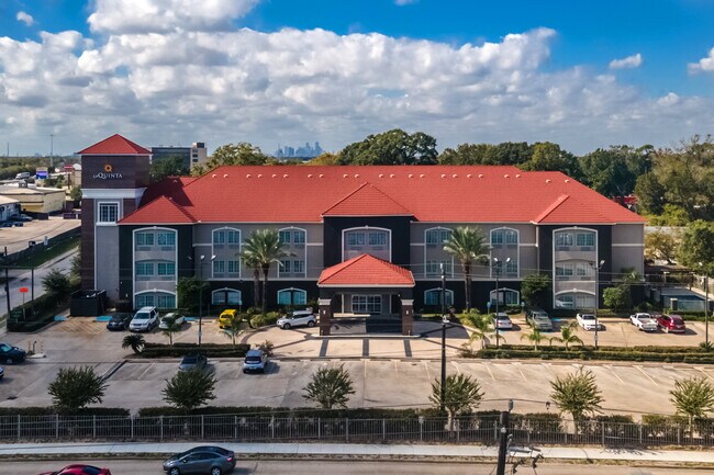 Plus de détails pour 930 Normandy St, Houston, TX - Services hôteliers à vendre