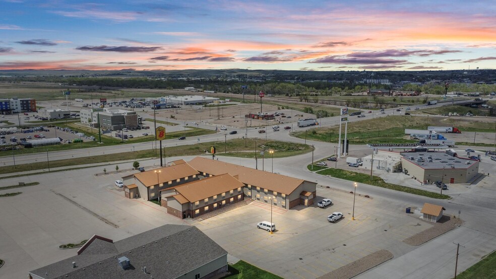 500 E A St, Ogallala, NE for sale - Primary Photo - Image 2 of 26