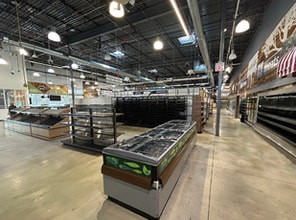 832 W 63rd St, Chicago, IL for lease Interior Photo- Image 2 of 6