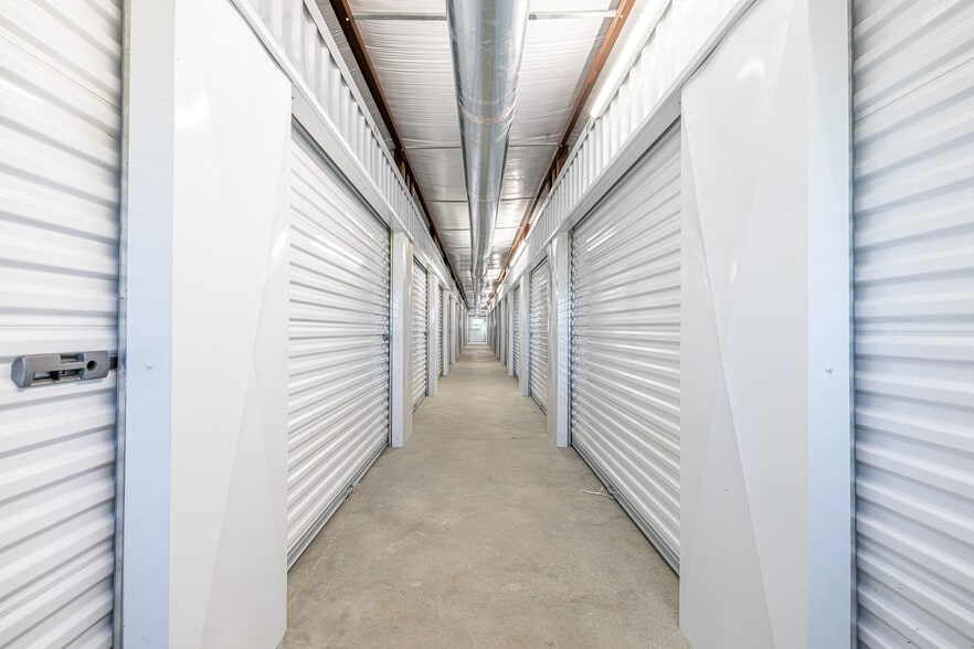 906 FAIRWAY DR. NAVASOTA, Navasota, TX à vendre - Photo intérieure - Image 3 de 4