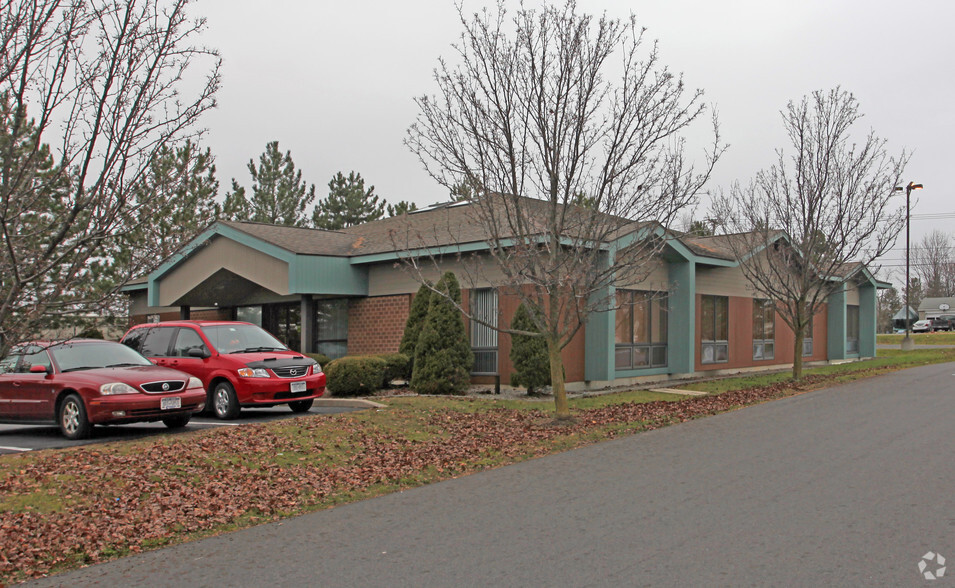 6 Business Park Ct, Utica, NY à vendre - Photo principale - Image 1 de 1