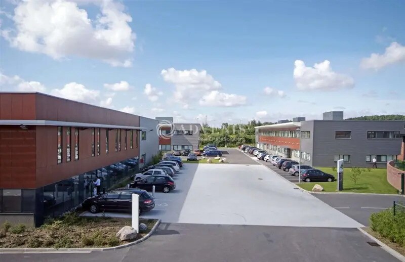 Bureau dans Wambrechies à louer - Photo du bâtiment - Image 2 de 10