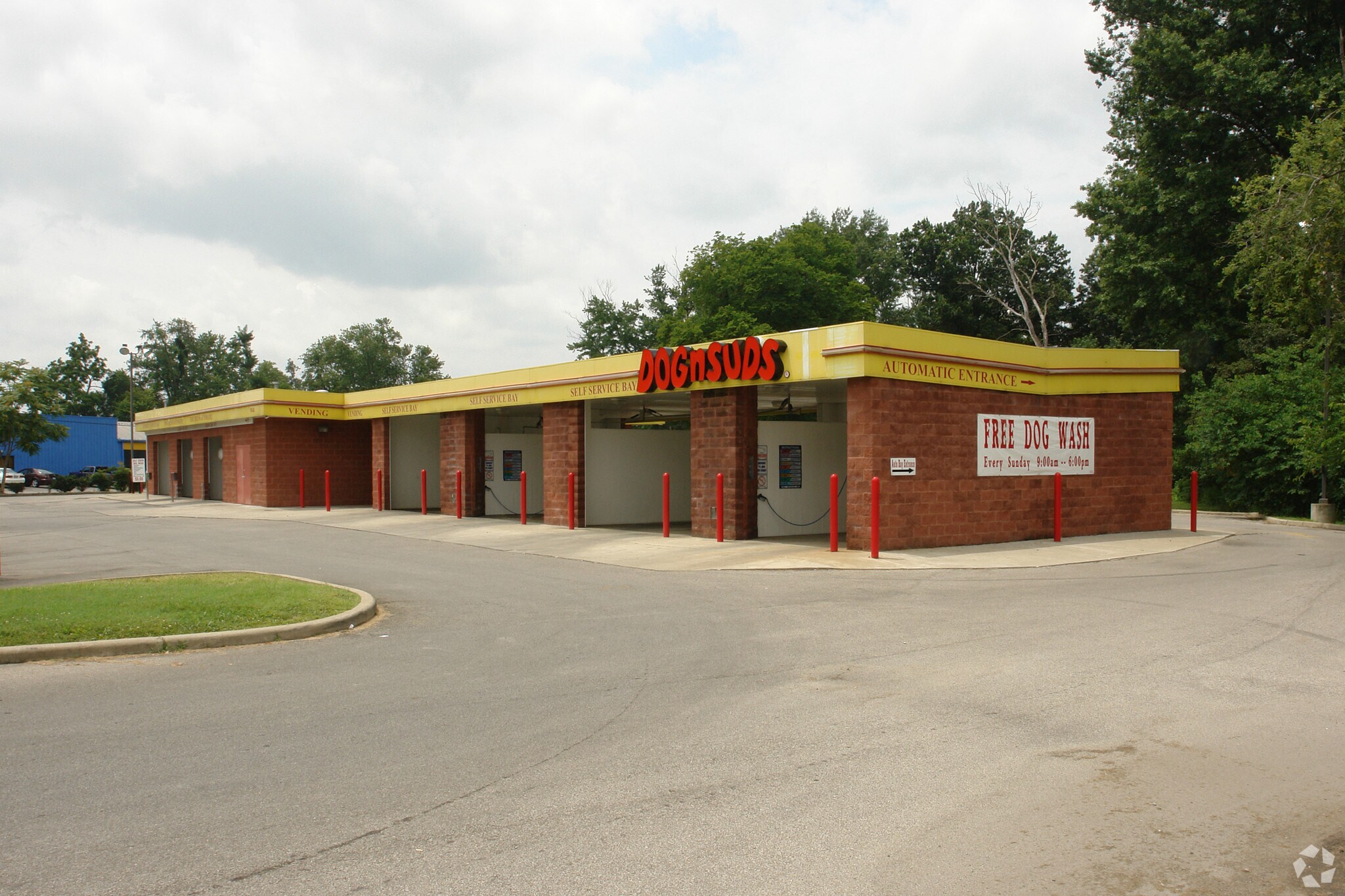 9500 Dixie Hwy, Louisville, KY for sale Primary Photo- Image 1 of 1