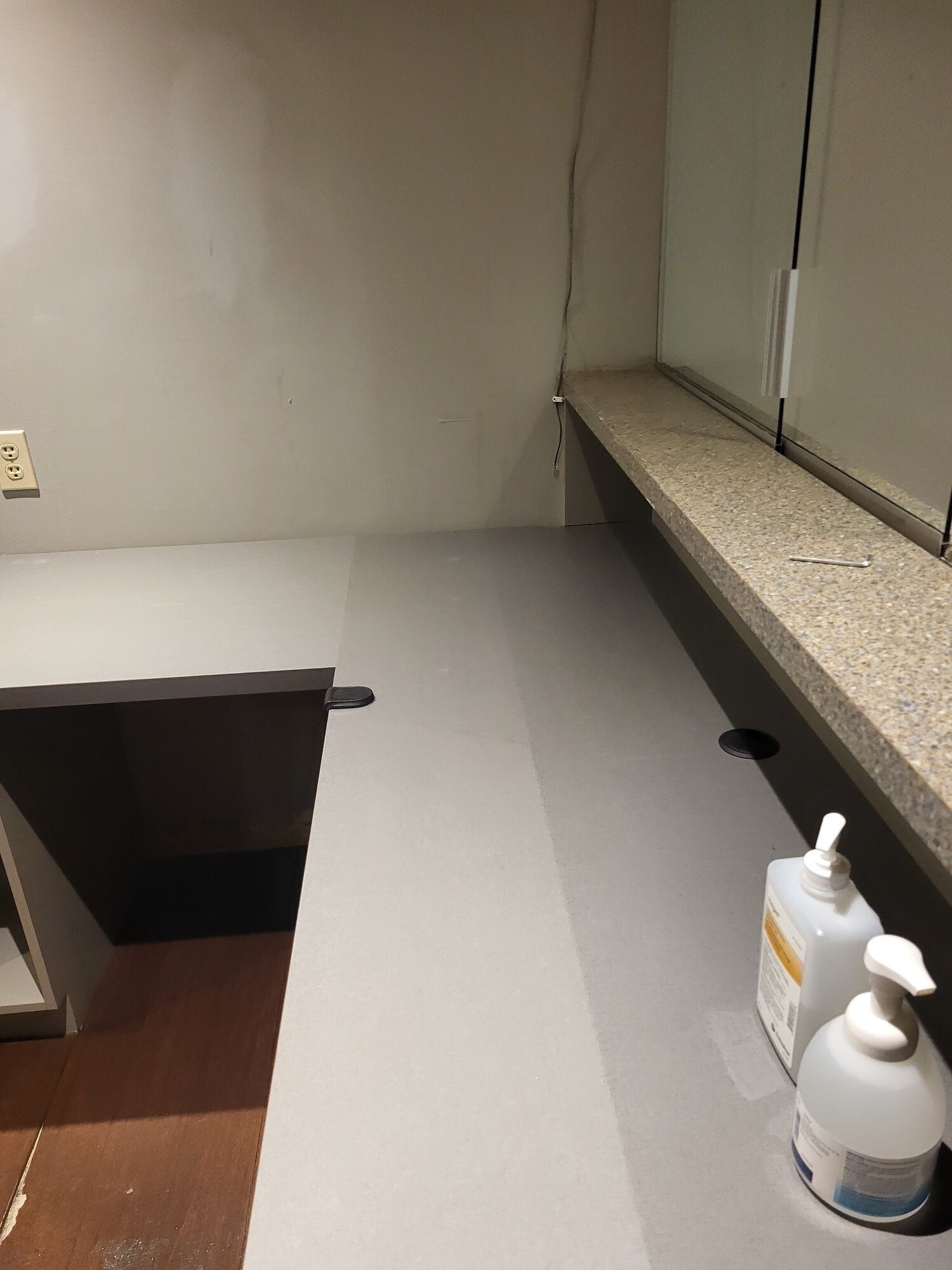 100 Colborne St, Orillia, ON à louer Photo intérieure- Image 1 de 8