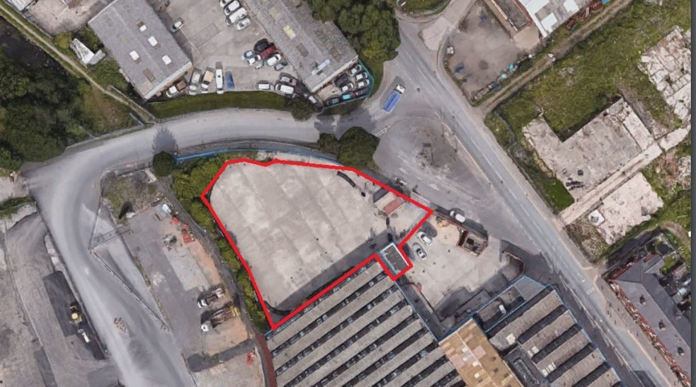 Unit 4G & Yard Langley Rd, Salford for sale - Building Photo - Image 1 of 1