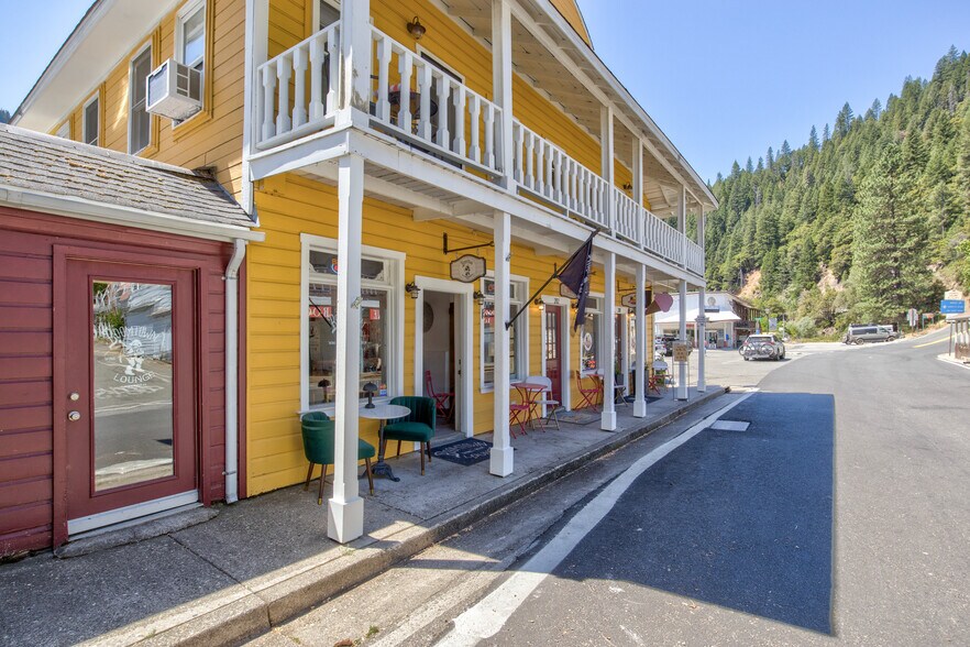 200 Main St, Downieville, CA à vendre - Photo du bâtiment - Image 2 de 102