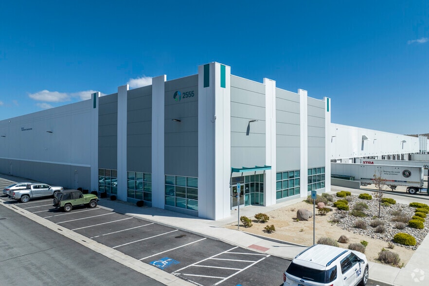 2555 USA Pky, Mccarran, NV for lease - Primary Photo - Image 1 of 9
