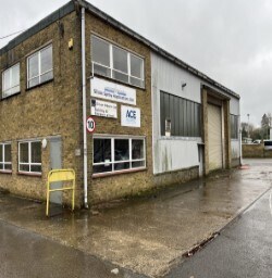 42 Wrest Park, Silsoe for lease Building Photo- Image 1 of 4