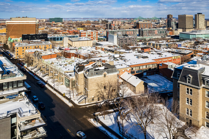 312 Rue Sherbrooke E, Montréal, QC for lease - Aerial - Image 2 of 5