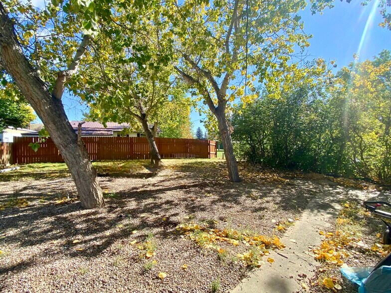 730 Granite Ave, Shelby, MT à vendre - Photo du bâtiment - Image 2 de 28