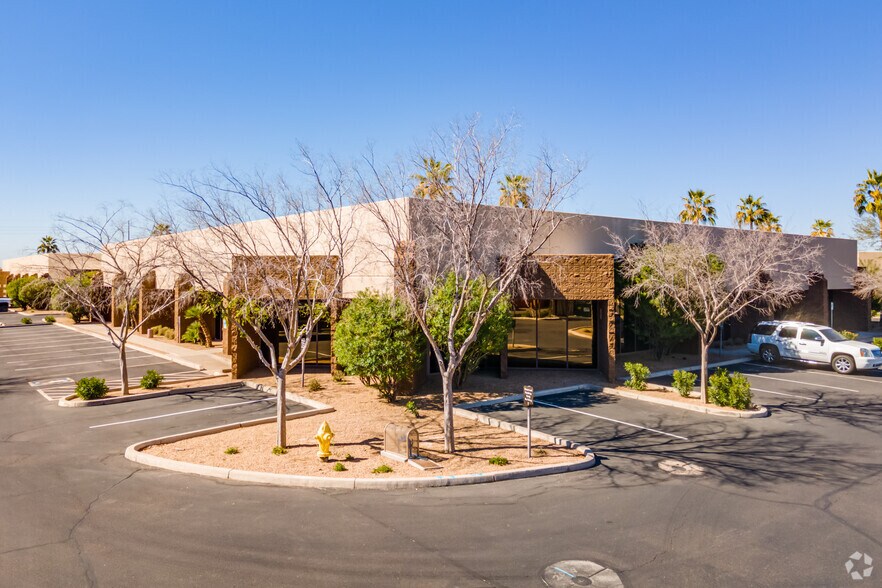 17235 N 75th Ave, Glendale, AZ for sale - Building Photo - Image 2 of 7