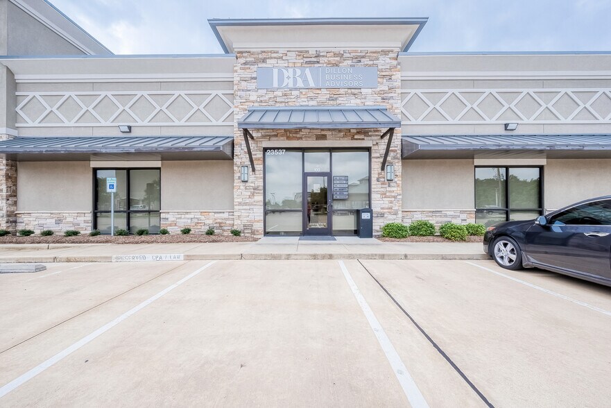 23537 Kingsland Blvd, Katy, TX à vendre - Photo du bâtiment - Image 2 de 35