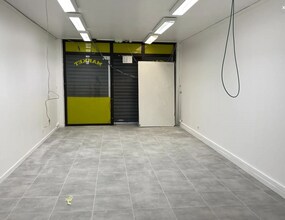 110 Rue De Meaux, Paris à louer Photo du bâtiment- Image 2 de 11