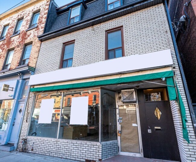 Plus de détails pour 757-759 Queen St W, Toronto, ON - Commerce de détail à louer