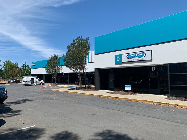 5600 Imhoff Dr, Concord, CA à louer - Photo du bâtiment - Image 2 de 3