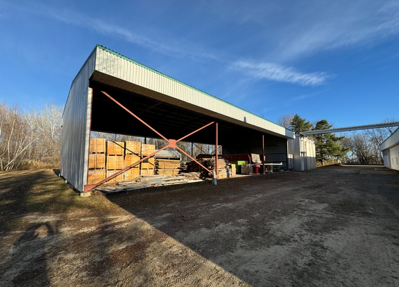 50 Rue Notre-Dame, Berthierville, QC à louer - Photo du bâtiment - Image 3 de 6