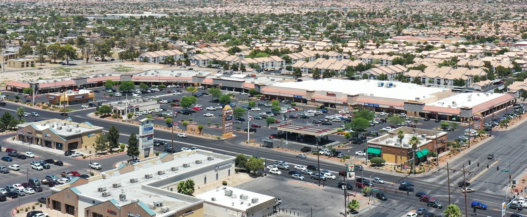 450-570 N Nellis Blvd, Las Vegas, NV for lease Building Photo- Image 1 of 11