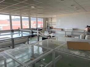 Industrial in Sant Feliu de Llobregat, Barcelona for lease Interior Photo- Image 2 of 3