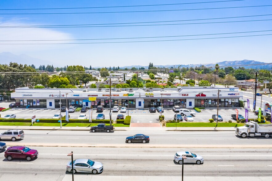 500 N Azusa Ave, West Covina, CA à louer - Photo du bâtiment - Image 2 de 4