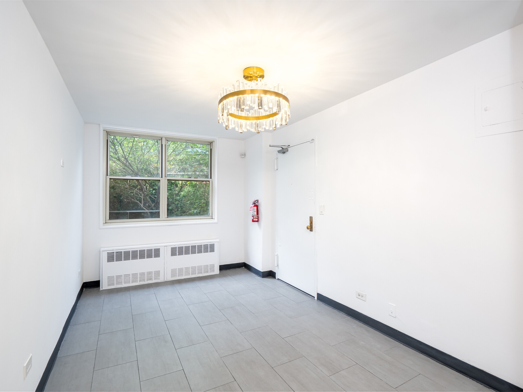185 E 85th St, New York, NY for lease Interior Photo- Image 1 of 4