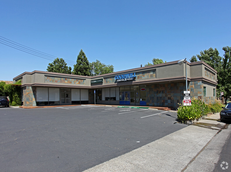 2631 Riverside Blvd, Sacramento, CA for sale - Primary Photo - Image 1 of 1