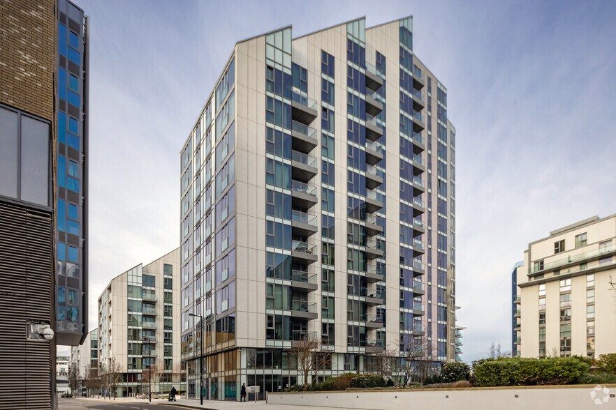 5 Eastfields Av, Londres à louer - Photo du bâtiment - Image 1 de 12