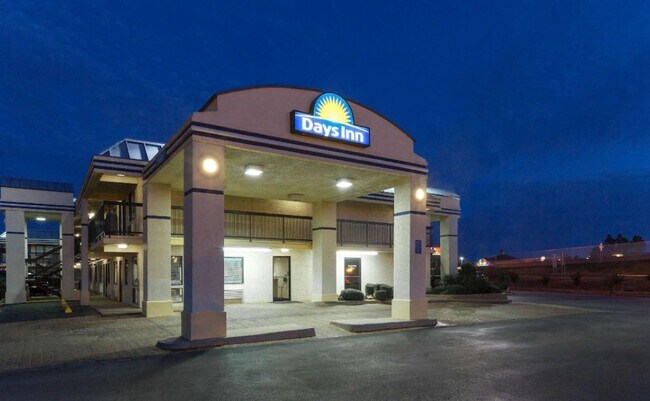 More details for 504 S Meridian Ave, Oklahoma City, OK - Hospitality for Sale