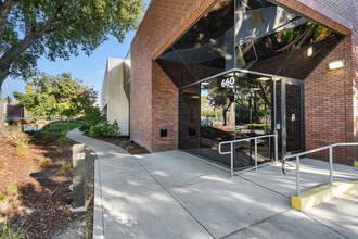 650-700 E Calaveras Blvd, Milpitas, CA for lease Building Photo- Image 2 of 8