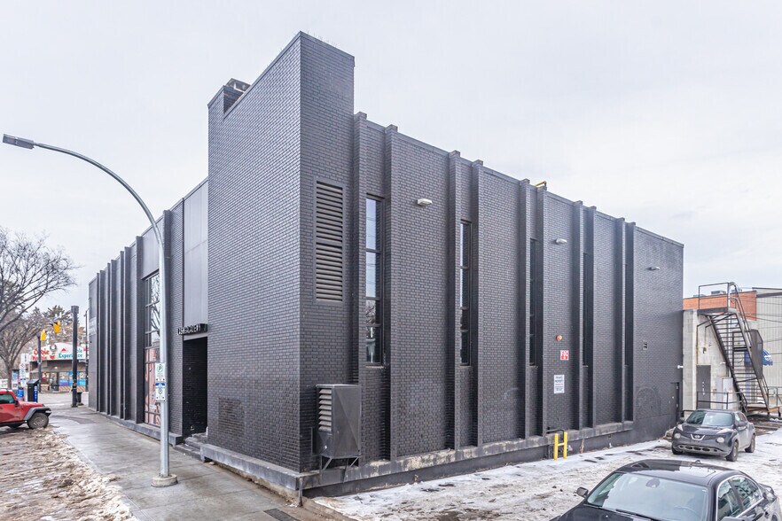 10802 82nd Ave NW, Edmonton, AB for lease - Building Photo - Image 2 of 5