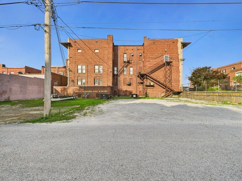 619 Blondeau St, Keokuk, IA à vendre - Photo du bâtiment - Image 3 de 92