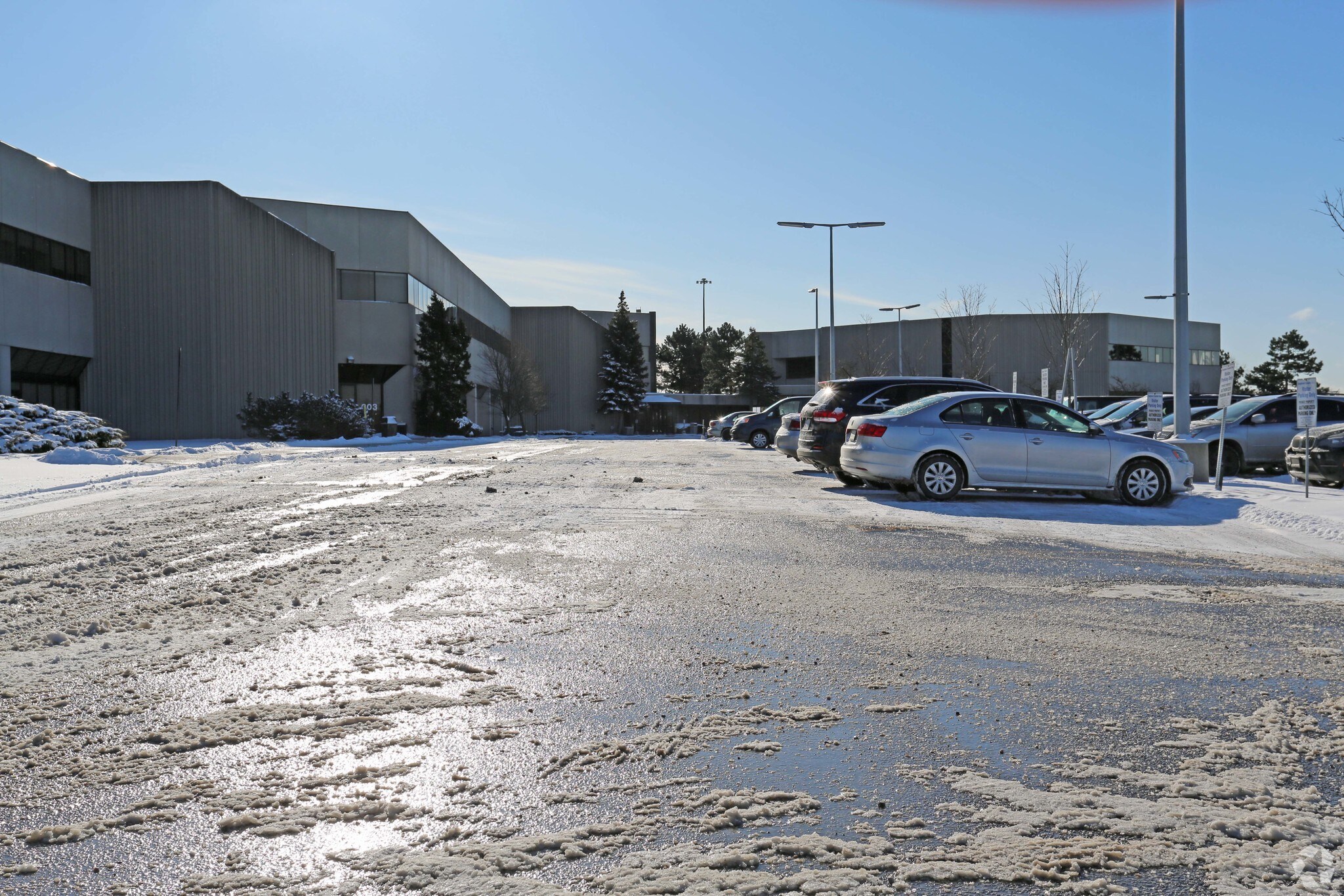 601-607 Milner Ave, Toronto, ON à vendre Photo principale- Image 1 de 1