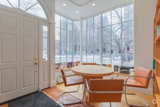 386 Huron St, Toronto, ON à louer Photo intérieure- Image 2 de 15